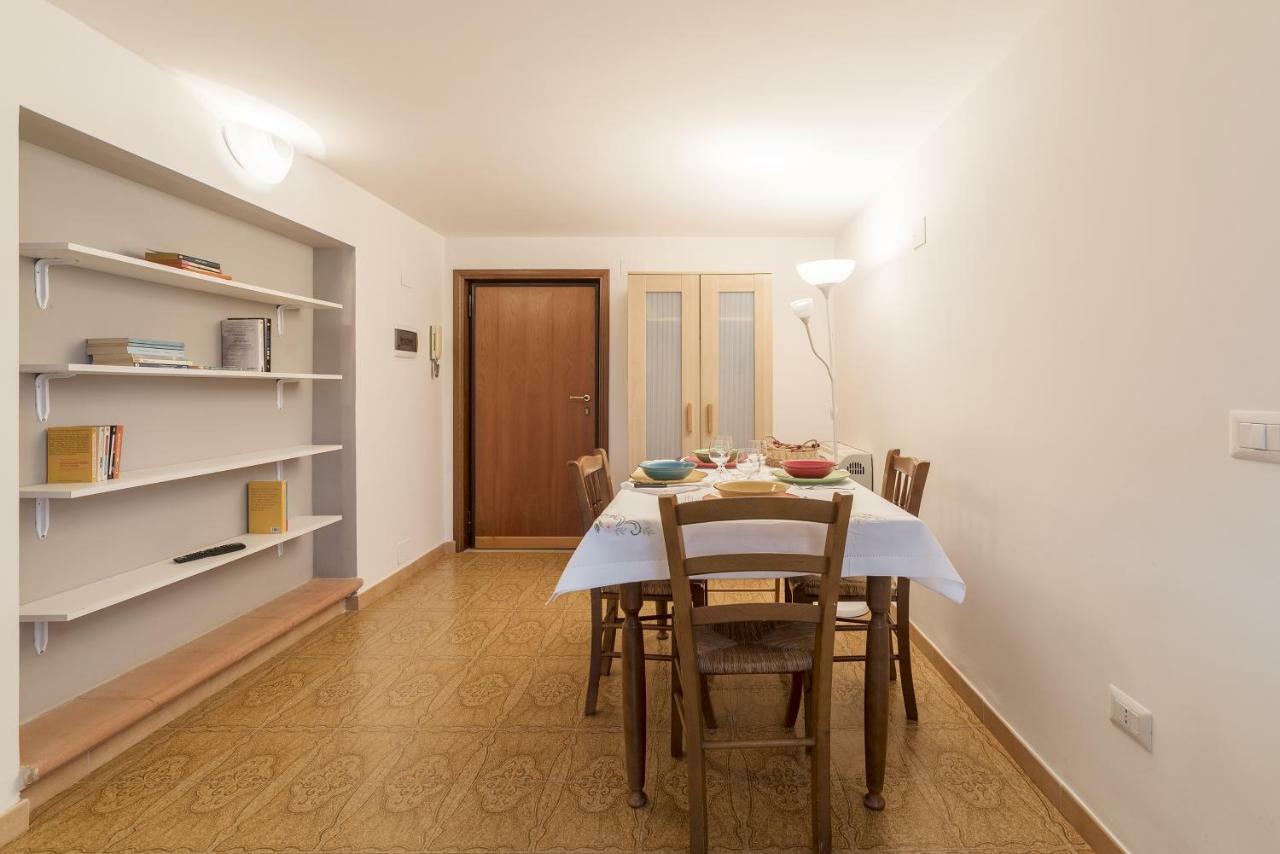 Ferienwohnung Peperino Attic Flat Ciampino Exterior foto