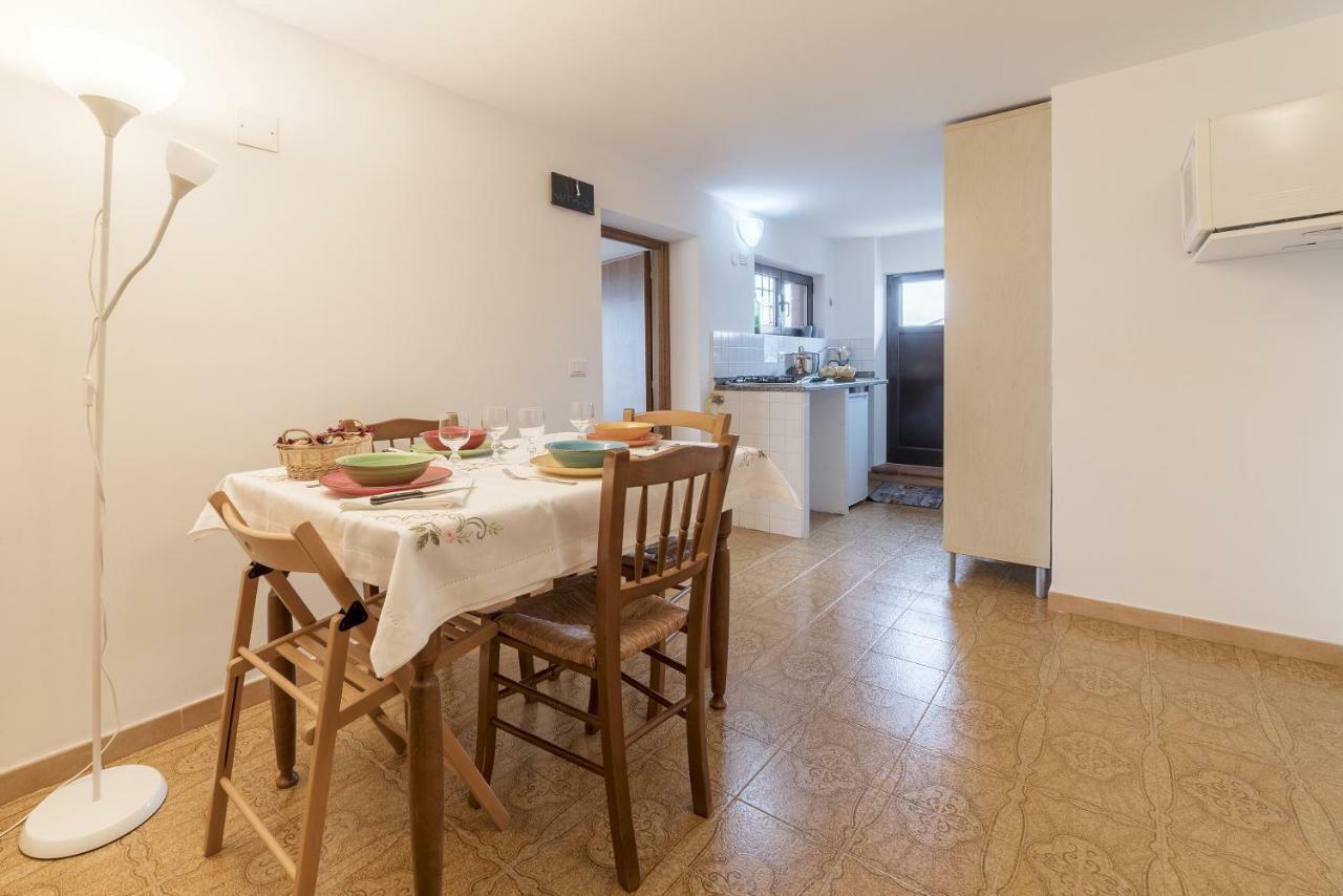Ferienwohnung Peperino Attic Flat Ciampino Exterior foto